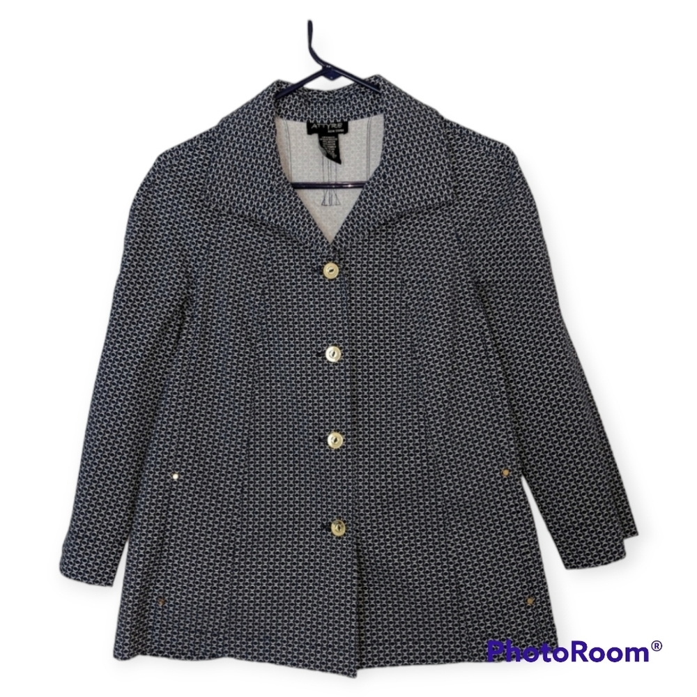 Attyre New York women's jacket size small
